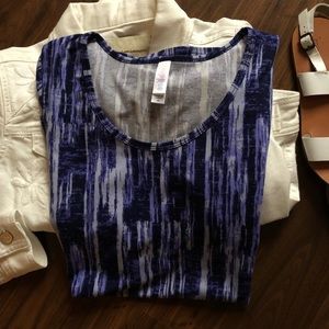 LuLaRoe Classic T Size XS